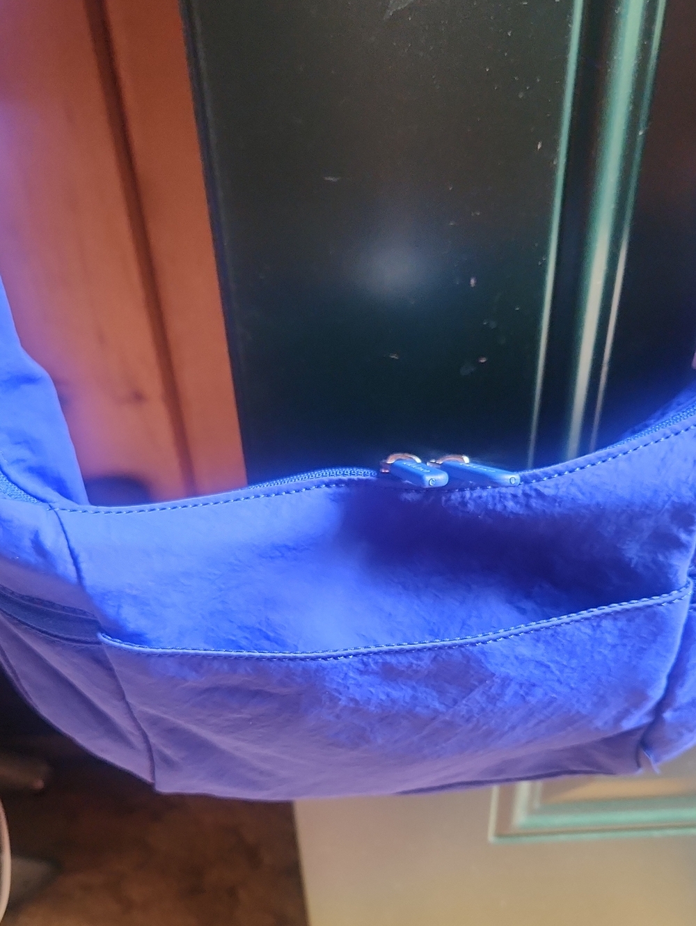 lululemon athletica Slouchy Sling Bag in Royal Blue - Picture 5 of 6